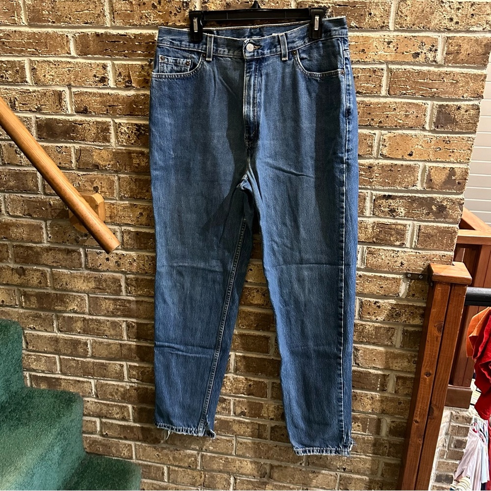 VTG 80s 90s Levi’s 512 Slim Fit Tapered Leg Medium Wash Jeans
